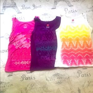 Lot of 3 Hanes tank tops womens medium